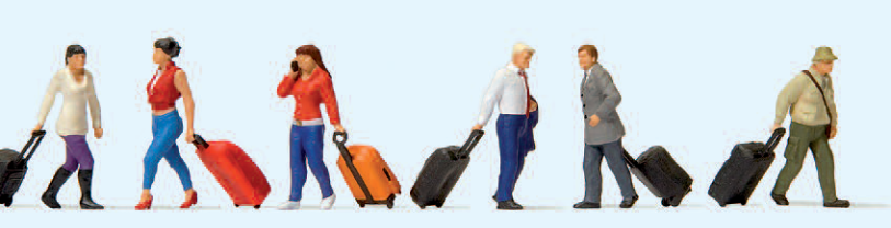Gehende Reisende mit Trolleys