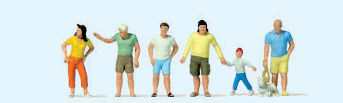 Passanten, sommerliche Kleidung