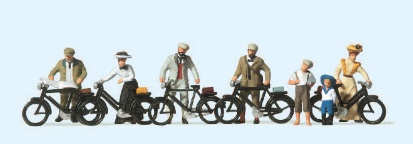 Stehende Radfahrer. Um 1900