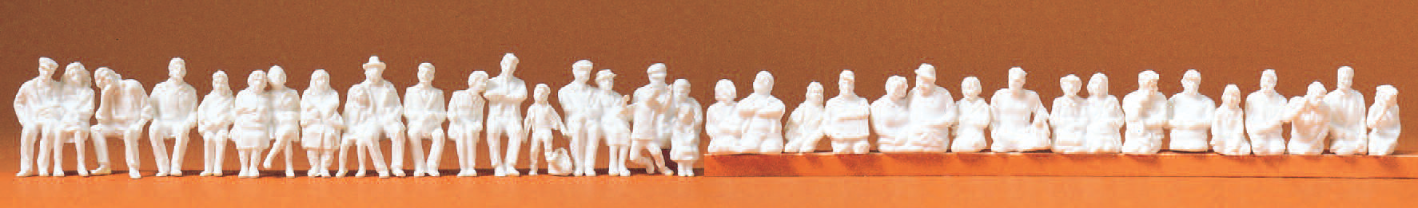 Sitzende Fahrgäste für Bus und Bahn. 36 unbemalte Miniaturfiguren. Bausatz