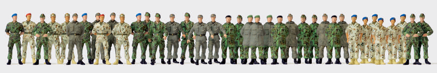 Soldaten, gehend und stehend. Bundeswehr. Bundesrepublik Deutschland. 39 unbemalt Miniaturfiguren. Bausatz