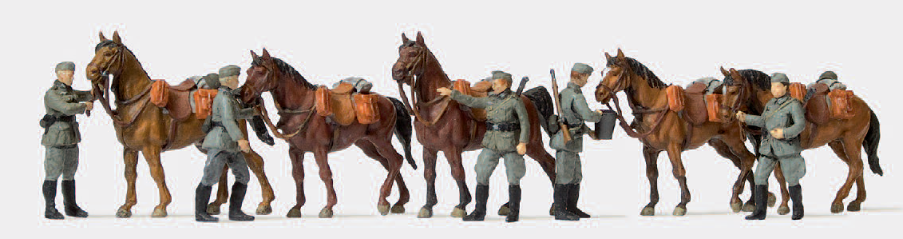 Kavalleristen stehend. Pferde. Deutsches Reich 1939-45. 5 unbemalte Miniaturfiguren, 5 unbemalte Pferde. Bausatz