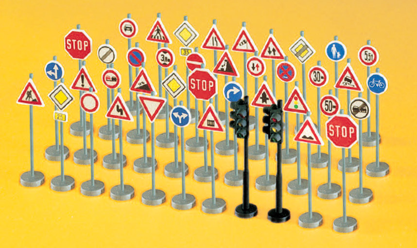 Verkehrszeichen. 40 Stück. Bausatz