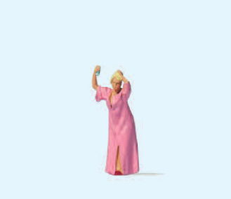Frau mit Haarspray