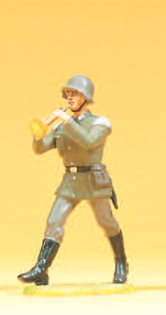 Musiker im Marsch, mit Trompete