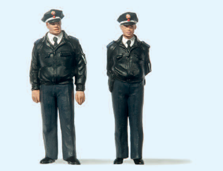 Polizisten stehend. Blaue Uniform. BRD