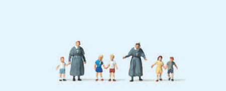 Diakonisse mit  Kindern